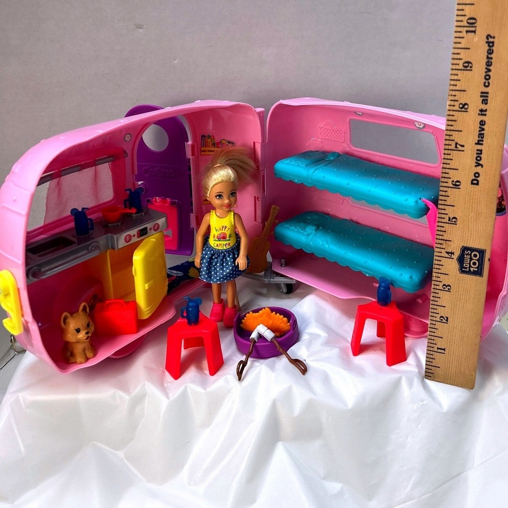 Barbie Club Chelsea Camper Playset FXG90 Pink Caravan Blue Car Doll Accessories - Picture 2 of 16
